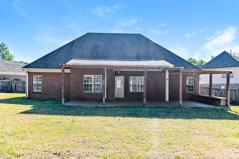 2,245/Mo, 430 Calloway Cv Hernando, MS 38632 Rear View