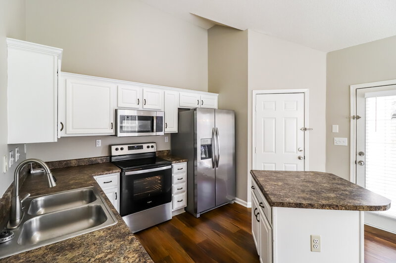 1,815/Mo, 9165 Acadia Pl Cordova, TN 38018 Kitchen View 2