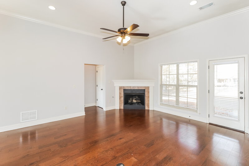 1,995/Mo, 706 Bending Oak S Hernando, MS 38632 Living Room View 2