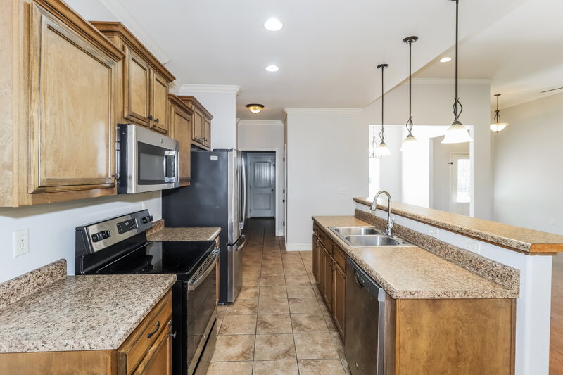 1,995/Mo, 706 Bending Oak S Hernando, MS 38632 Kitchen View