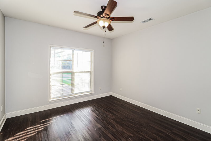1,995/Mo, 706 Bending Oak S Hernando, MS 38632 Main Bedroom View