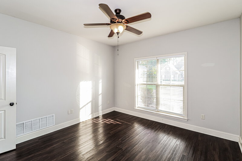 1,995/Mo, 706 Bending Oak S Hernando, MS 38632 Main Bedroom View 2