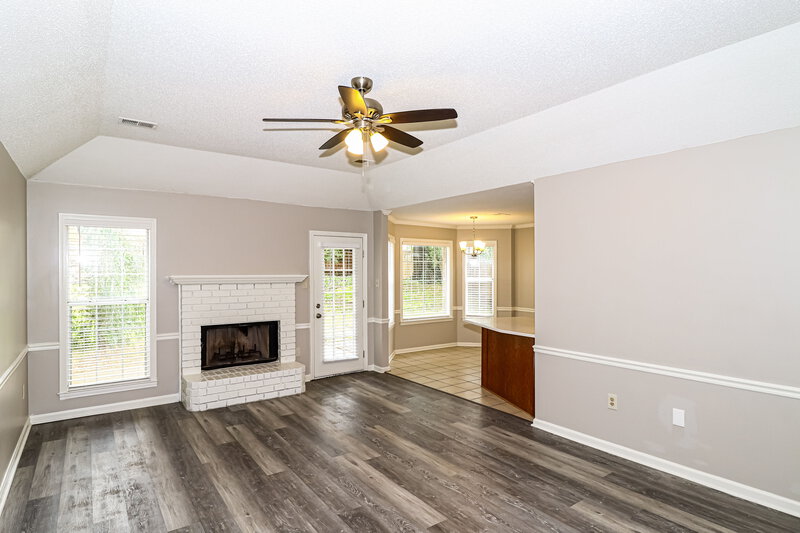 2,035/Mo, 4046 Shady Mill Cove Bartlett, TN 38135 Living Room View