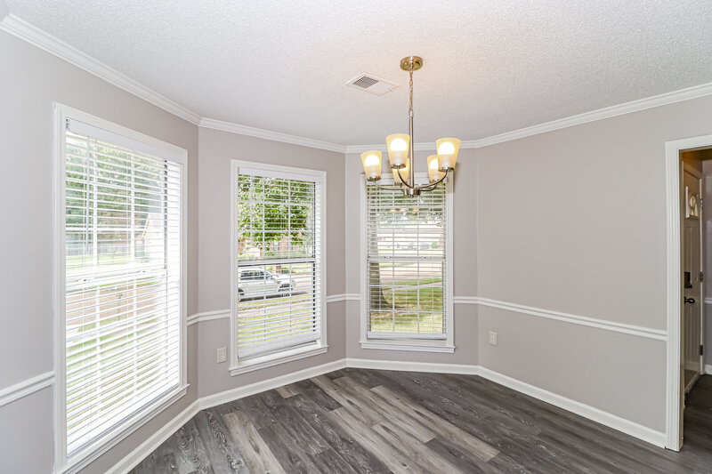 2,035/Mo, 4046 Shady Mill Cove Bartlett, TN 38135 Dining Room View