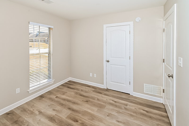 1,990/Mo, 8137 Park Pike Southaven, MS 38671 Bedroom View 2