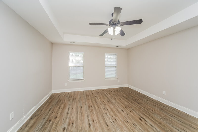 2,160/Mo, 5706 Bedford Loop W Southaven, MS 38672 Main Bedroom View