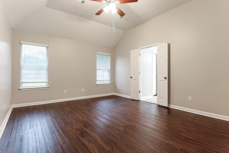 1,990/Mo, 9430 Grove Rd Cordova, TN 38016 Main Bedroom View