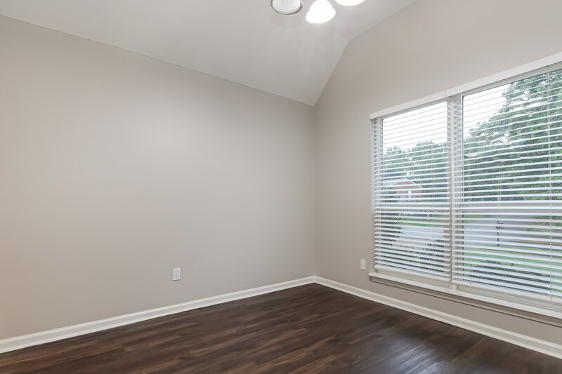 1,990/Mo, 9430 Grove Rd Cordova, TN 38016 Bedroom View 3