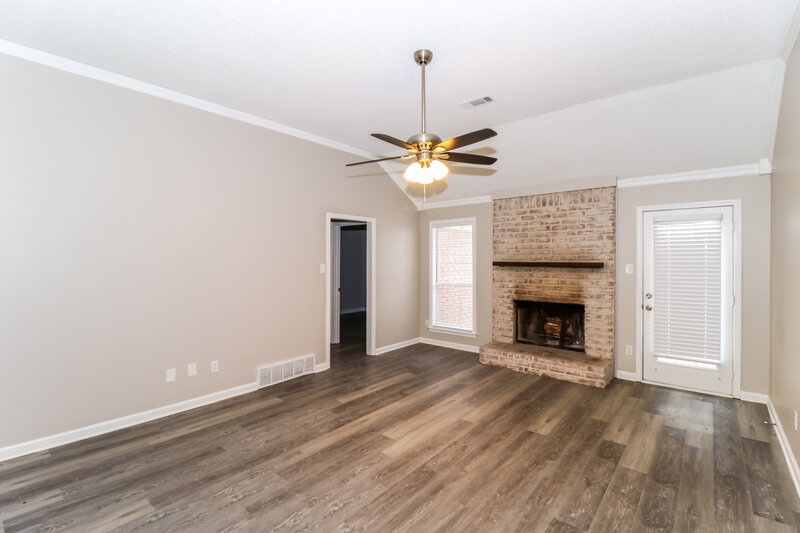 2,550/Mo, 3099 Brandon Way Ln Lakeland, TN 38002 Living Room View
