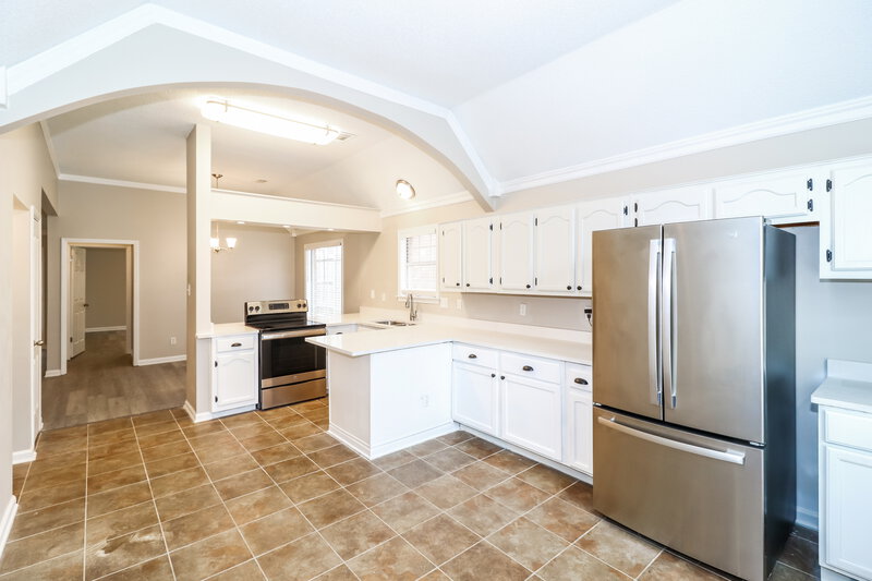 2,550/Mo, 3099 Brandon Way Ln Lakeland, TN 38002 Kitchen View 2