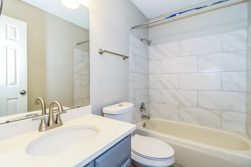 2,550/Mo, 3099 Brandon Way Ln Lakeland, TN 38002 Bathroom View