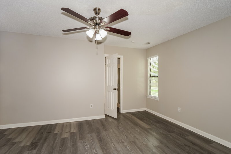 1,765/Mo, 6801 Bramble Ln Walls, MS 38680 Main Bedroom View