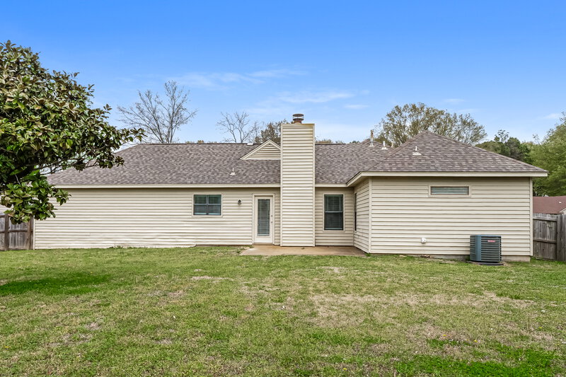 1,765/Mo, 6801 Bramble Ln Walls, MS 38680 Rear View