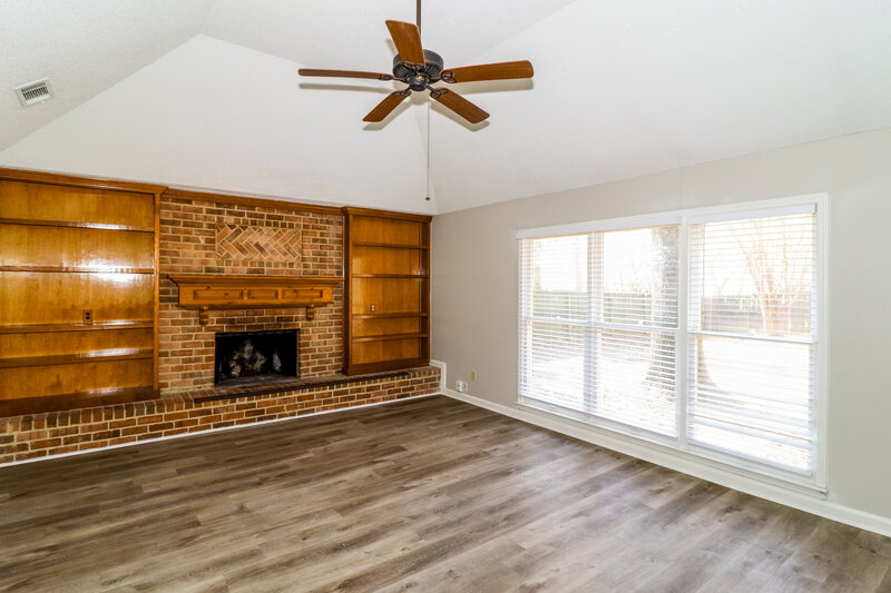 1,795/Mo, 735 Grovewood Drive Cordova, TN 38018 Living Room View