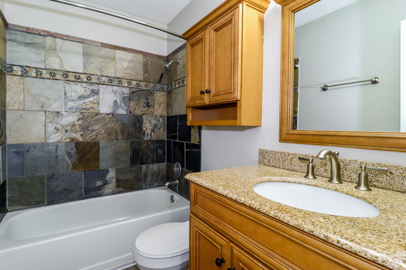 1,795/Mo, 735 Grovewood Drive Cordova, TN 38018 Bathroom View