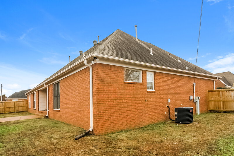 2,790/Mo, 4954 Harvest Park Dr Memphis, TN 38125 Rear View