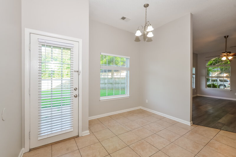1,760/Mo, 8280 Dexter Ridge Cv E Memphis, TN 38016 Breakfast Nook View