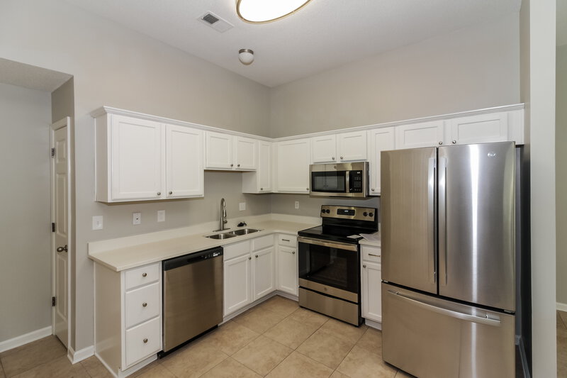 1,640/Mo, 8280 Dexter Ridge Cv E Memphis, TN 38016 Kitchen View