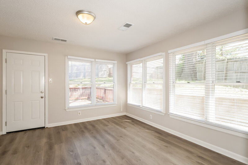 2,065/Mo, 1584 Appling Wood Cv N Cordova, TN 38016 Family Room View