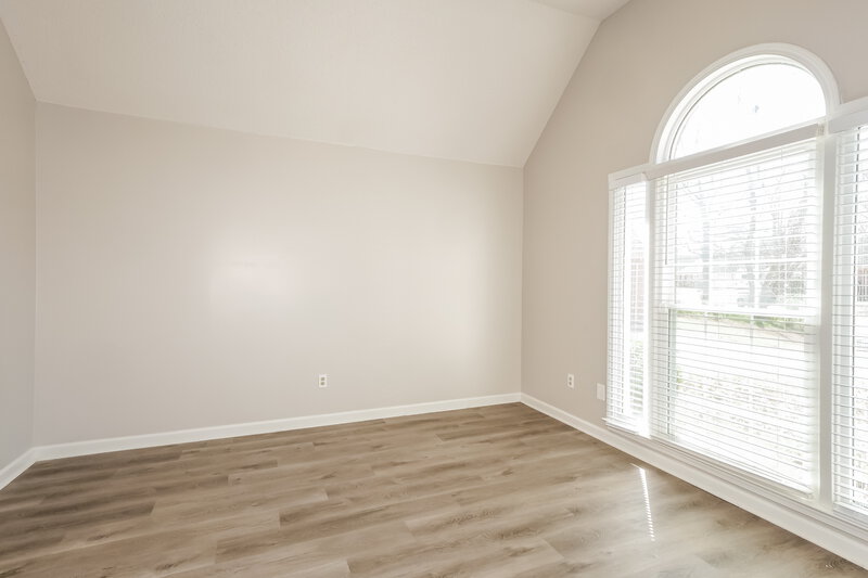 2,065/Mo, 1584 Appling Wood Cv N Cordova, TN 38016 Bedroom View 3