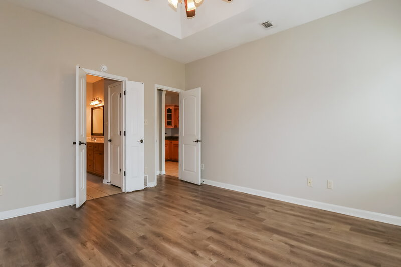 2,275/Mo, 1457 Sawmill Creek Ln Cordova, TN 38016 Main Bedroom View