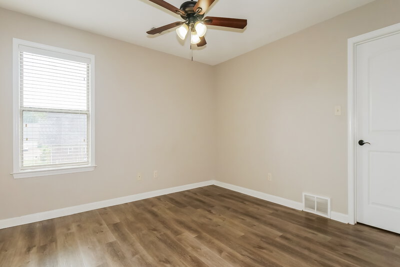 2,275/Mo, 1457 Sawmill Creek Ln Cordova, TN 38016 Bedroom View