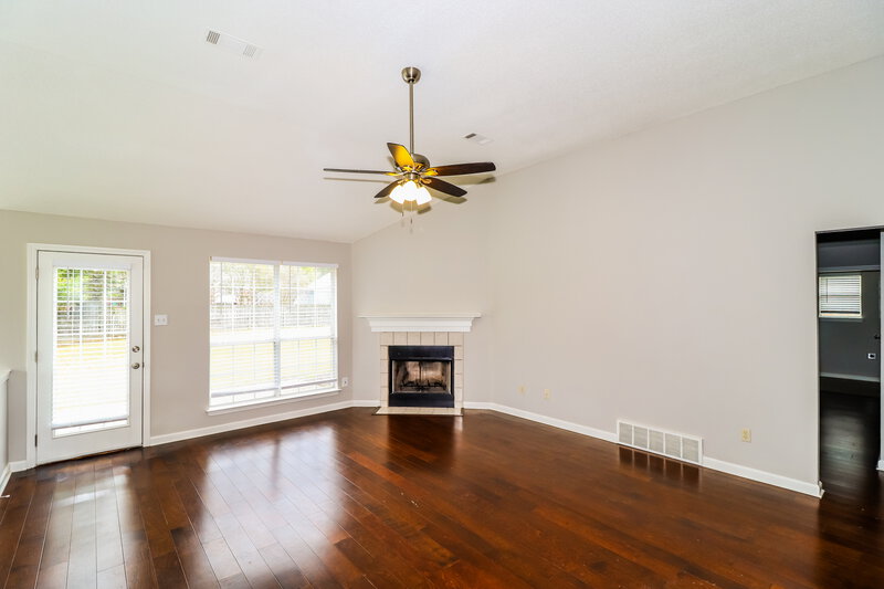 2,710/Mo, 130 Norma Carol Cv Oakland, TN 38060 Living Room View