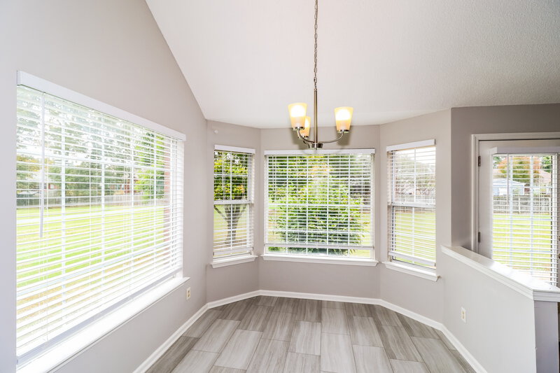2,710/Mo, 130 Norma Carol Cv Oakland, TN 38060 Breakfast Nook View