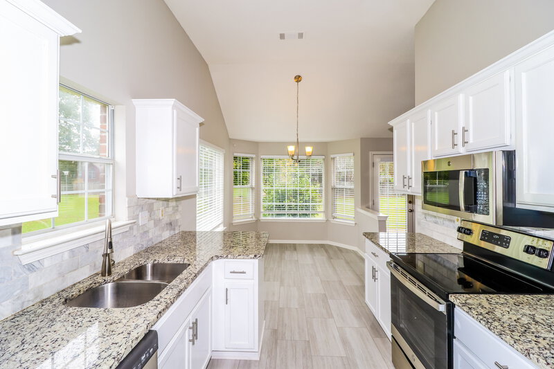 2,710/Mo, 130 Norma Carol Cv Oakland, TN 38060 Kitchen View 2