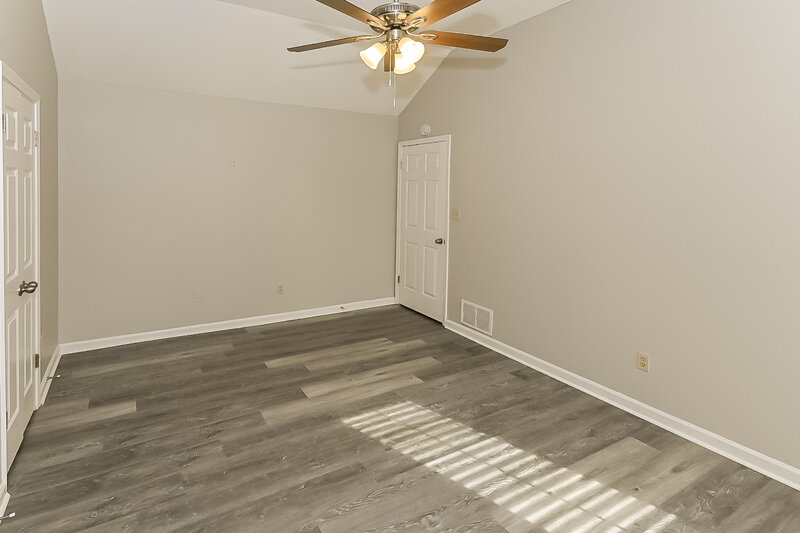 2,130/Mo, 7425 Black Oak Dr Walls, MS 38680 Main Bedroom View