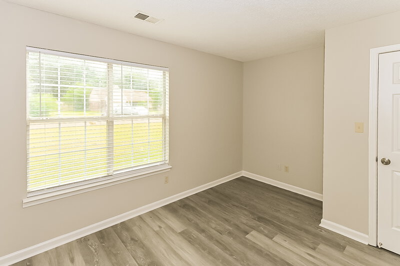 2,130/Mo, 7425 Black Oak Dr Walls, MS 38680 Bedroom View 2