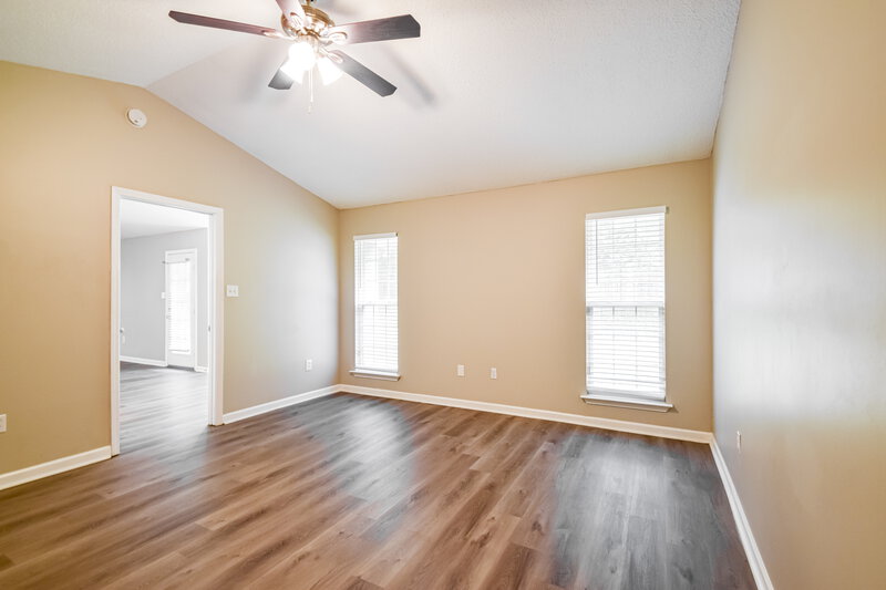 0/Mo, 8153 Green Valley Cove Southaven, MS 38671 Main Bedroom View 2