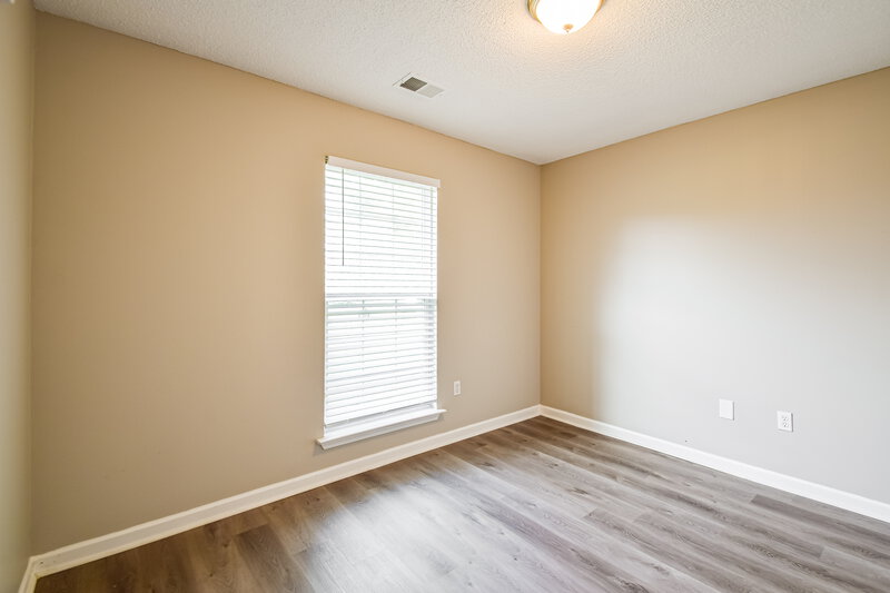 0/Mo, 8153 Green Valley Cove Southaven, MS 38671 Bedroom View