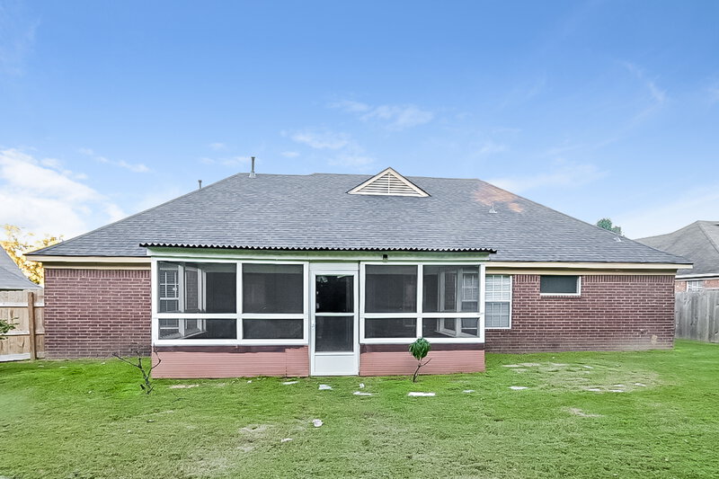 1,880/Mo, 10657 Lexington Drive Olive Branch, MS 38654 Rear View
