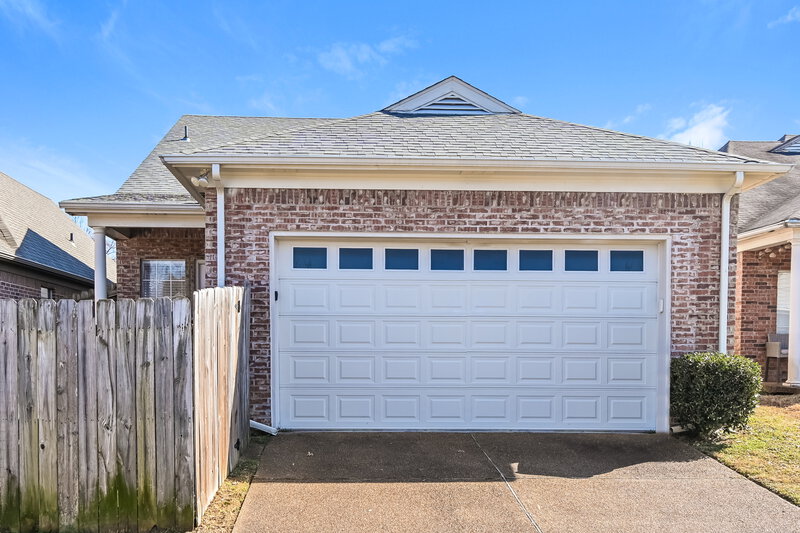 1,795/Mo, 8698 Macon Road Cordova, TN 38018 Rear View