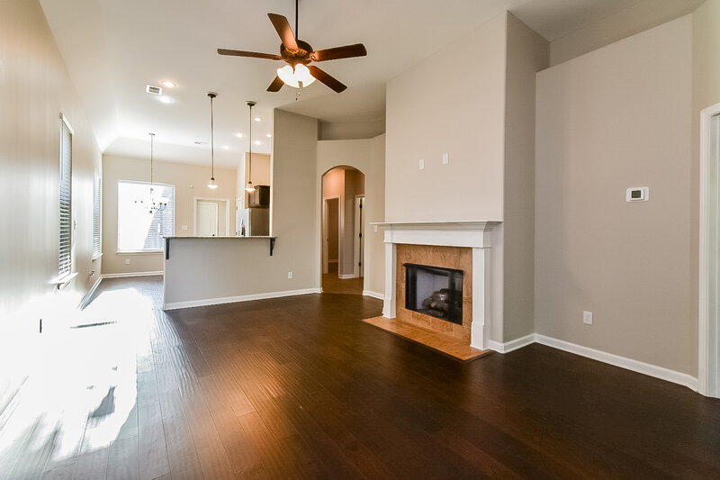 1,945/Mo, 6893 Raleigh Lagrange Rd Cordova, TN 38018 Living Room View 2