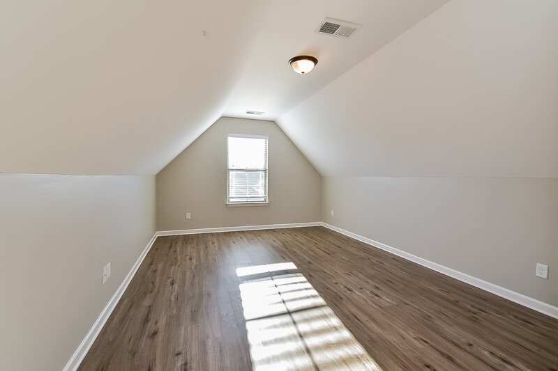 1,945/Mo, 6893 Raleigh Lagrange Rd Cordova, TN 38018 Loft View