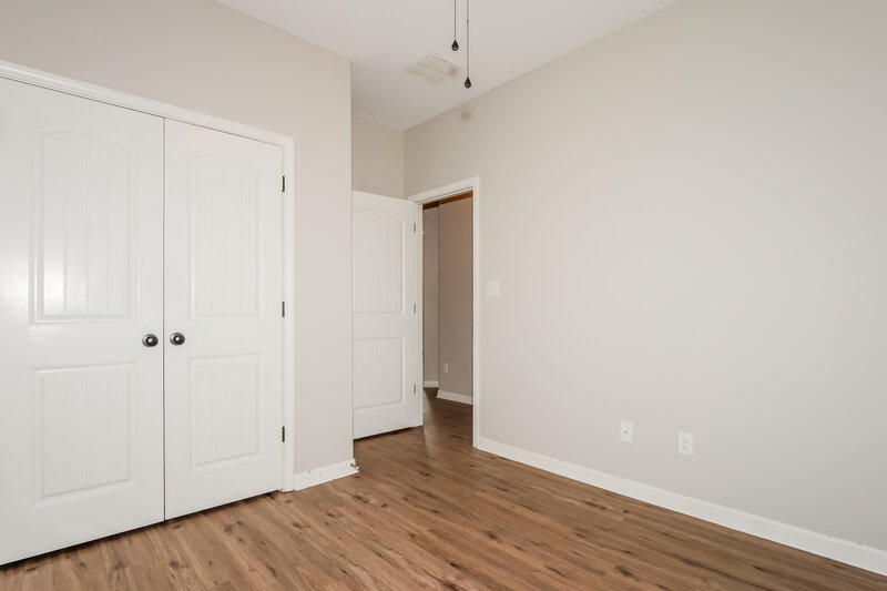 1,940/Mo, 6893 Raleigh Lagrange Rd Cordova, TN 38018 Bedroom View 3