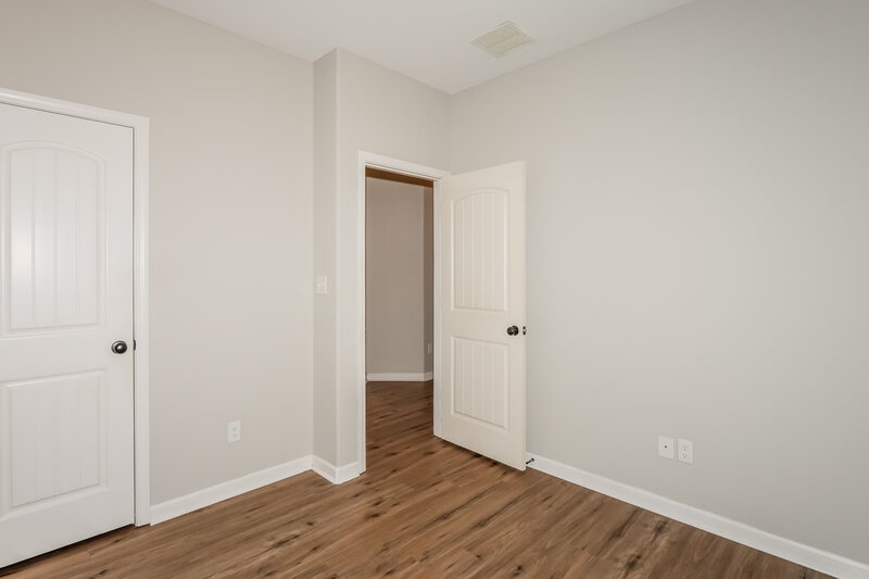 1,940/Mo, 6893 Raleigh Lagrange Rd Cordova, TN 38018 Bedroom View 4