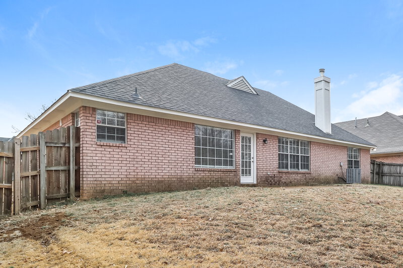 1,830/Mo, 8648 Tropicana Dr N Cordova, TN 38018 Rear View