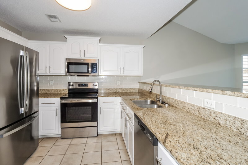 2,010/Mo, 5086 Jon Oak Dr Arlington, TN 38002 Kitchen View
