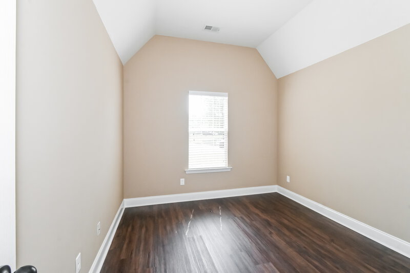 2,200/Mo, 2959 Flora Lee Dr S Nesbit, MS 38651 Bonus Room View