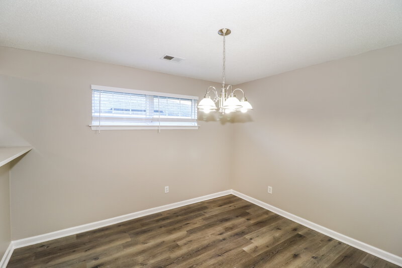 2,640/Mo, 7813 Fallstone Rd Memphis, TN 38125 Dining Room View