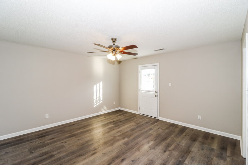 2,640/Mo, 7813 Fallstone Rd Memphis, TN 38125 Main Bedroom View