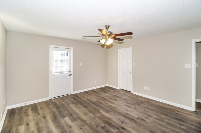 2,640/Mo, 7813 Fallstone Rd Memphis, TN 38125 Main Bedroom View 2