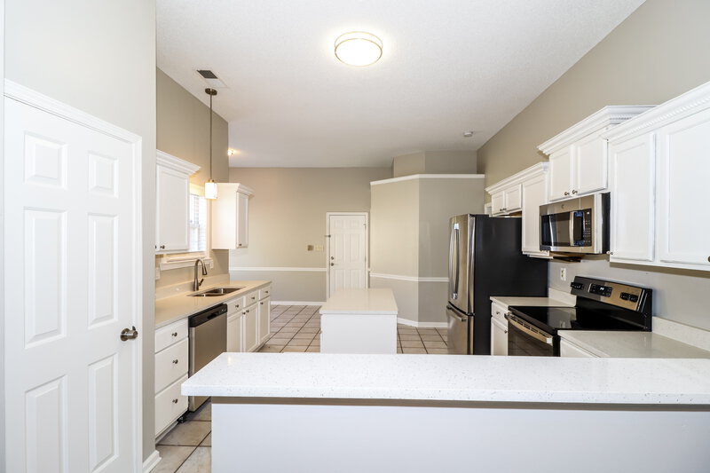 1,870/Mo, 9292 Tamhaven Dr Cordova, TN 38016 Kitchen View