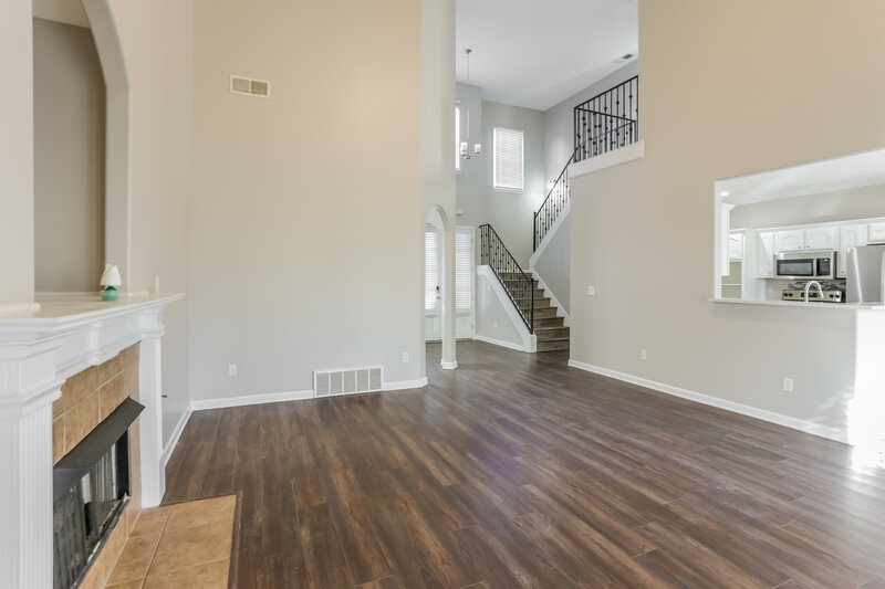 2,490/Mo, 3193 Rosebrook Cir N Southaven, MS 38672 Living Room View 3