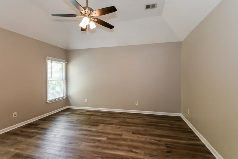 2,305/Mo, 1077 Cotton Row Cv Collierville, TN 38017 Main Bedroom View 2