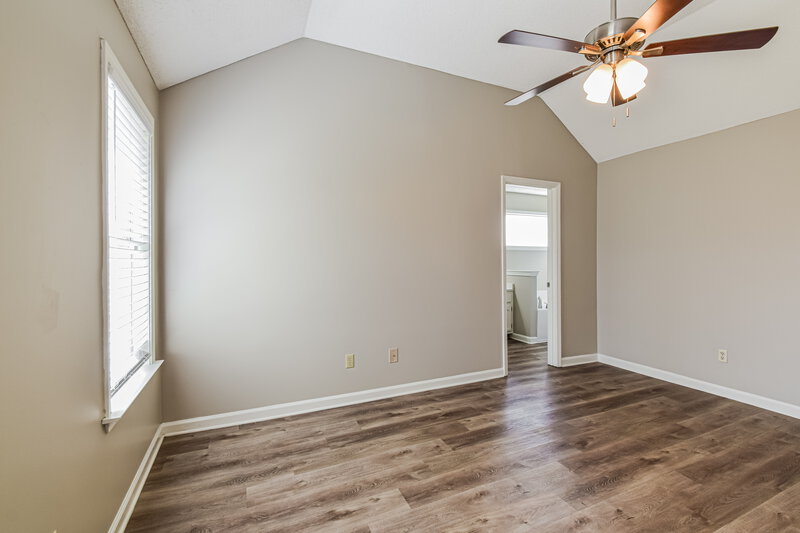 1,815/Mo, 1124 Dove Hollow Cir E Cordova, TN 38018 Main Bedroom View 2
