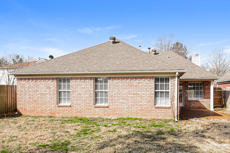 1,815/Mo, 1124 Dove Hollow Cir E Cordova, TN 38018 Rear View